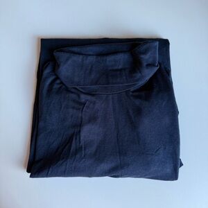 Uniqlo Dark Blue Heattech Top Size M Layering
